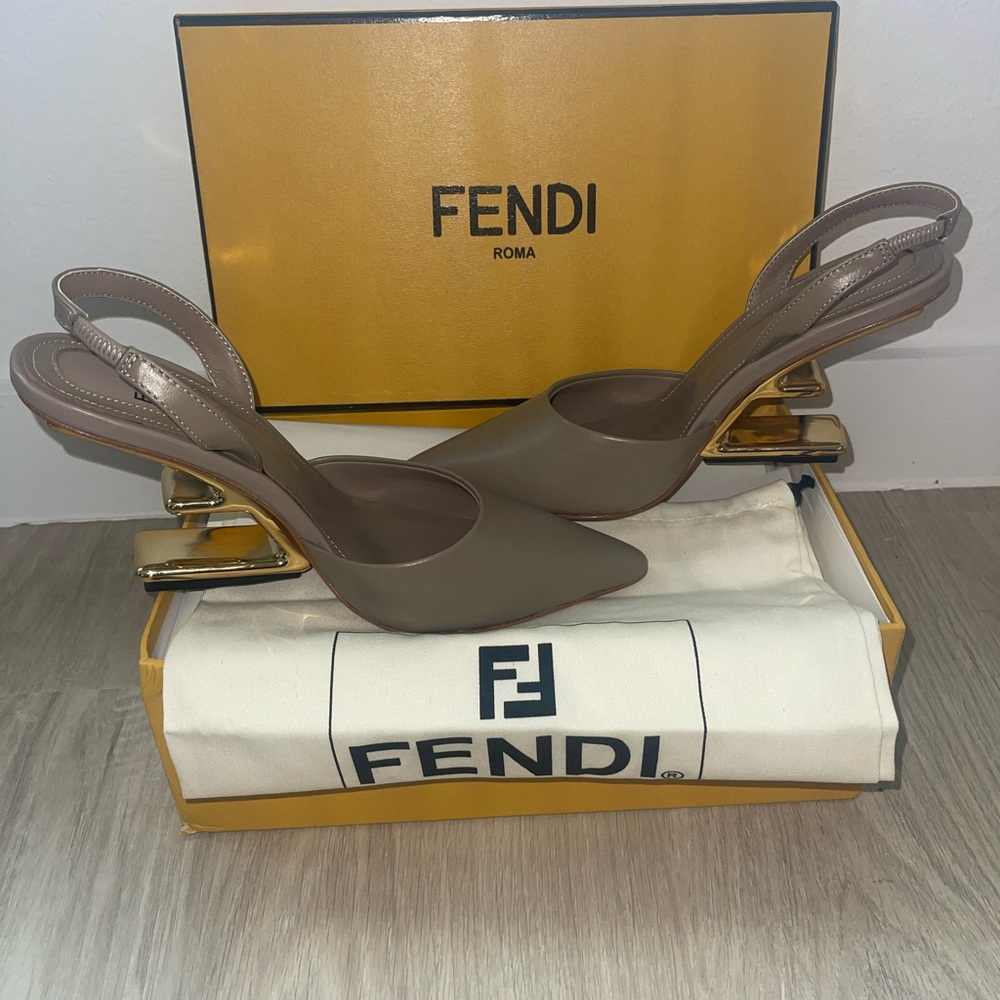 Fendi - Picture 3 of 12
